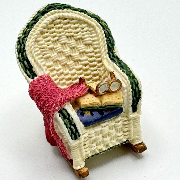 Avon Vtg Victorian Memories Collection Miniature Terrace Set Furniture Bonus Pc - Picture 7 of 16